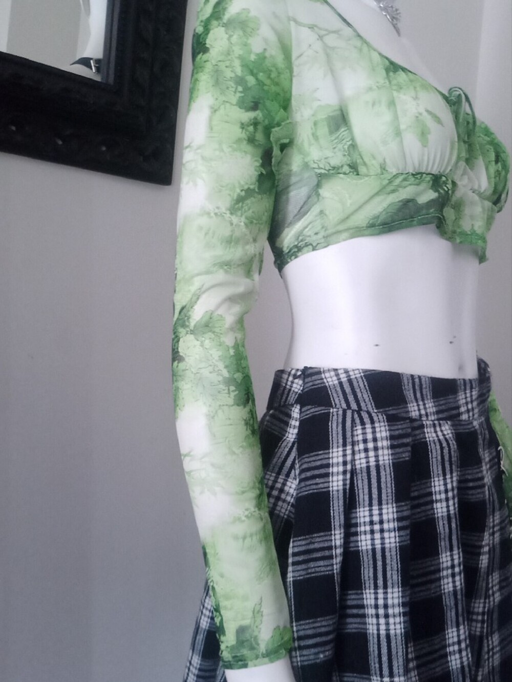 Mesh Top - Picture 3 of 9